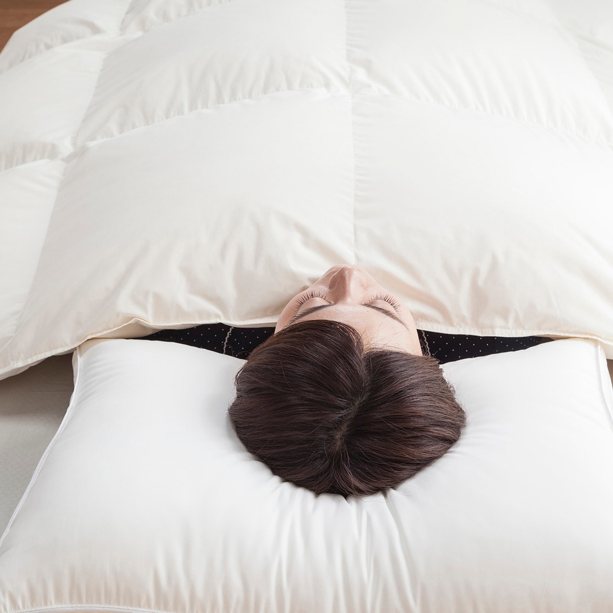 日本製】ホワイトダックダウン85% 羽毛布団(ムーンシャンテン クイーン