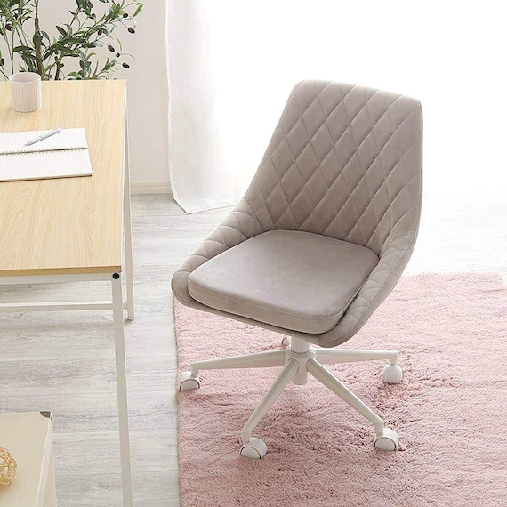 大人かわいいチェア (LueuR リュウール LGY) 1枚目画像