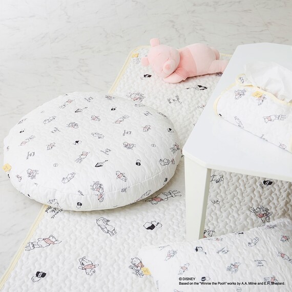 くまのプーさん イブル風 ラウンドクッション 2枚目画像