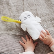 【おたんじょうから】ベビーカー用おもちゃ 布えほん ニョロニョロ