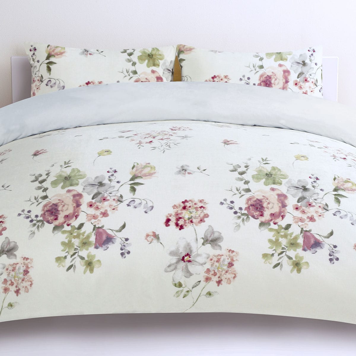 ニトリ 掛ふとんカバー セミダブル Ib I W花柄trosd のレビュー 口コミとして参考になる投稿10枚 ニトリ 掛ふとんカバー セミダブル Ib I W花柄trosd のレビュー 口コミとして参考になる投稿10枚