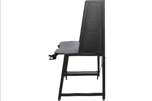 ニトリ ゲーミングデスク(GM009 142 BK) ｹﾞｰﾐﾝｸﾞﾃﾞｽｸ GM009 142 BK | ニトリネット【公式】 家具・インテリア通販