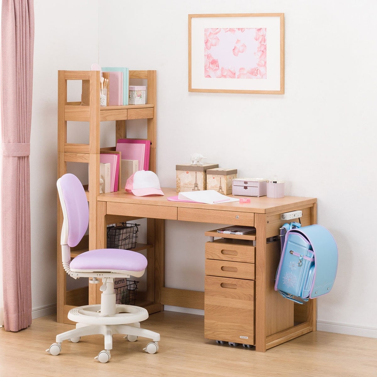 【専用】ニトリ　学習机　①本体机のみ　2024年1月購入美品 ニトリ初！抗ウイルス・抗菌加工タイプの学習机が新登場 | 株式