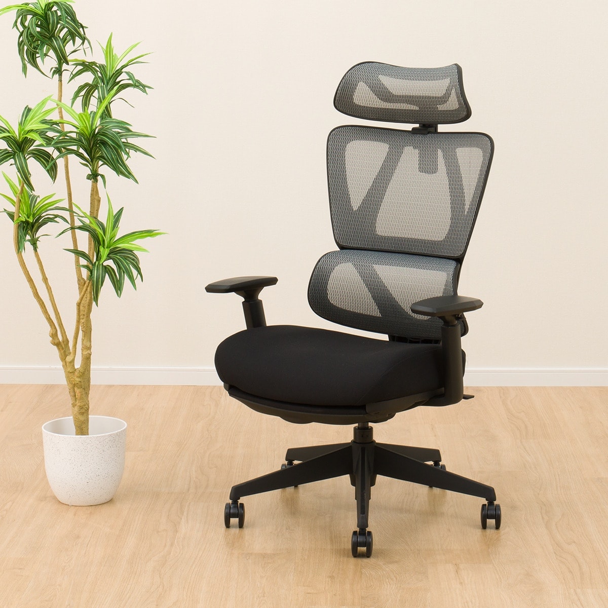 ニトリのジオーネワークチェアハイバックヘッドレスト椅子オフィス 