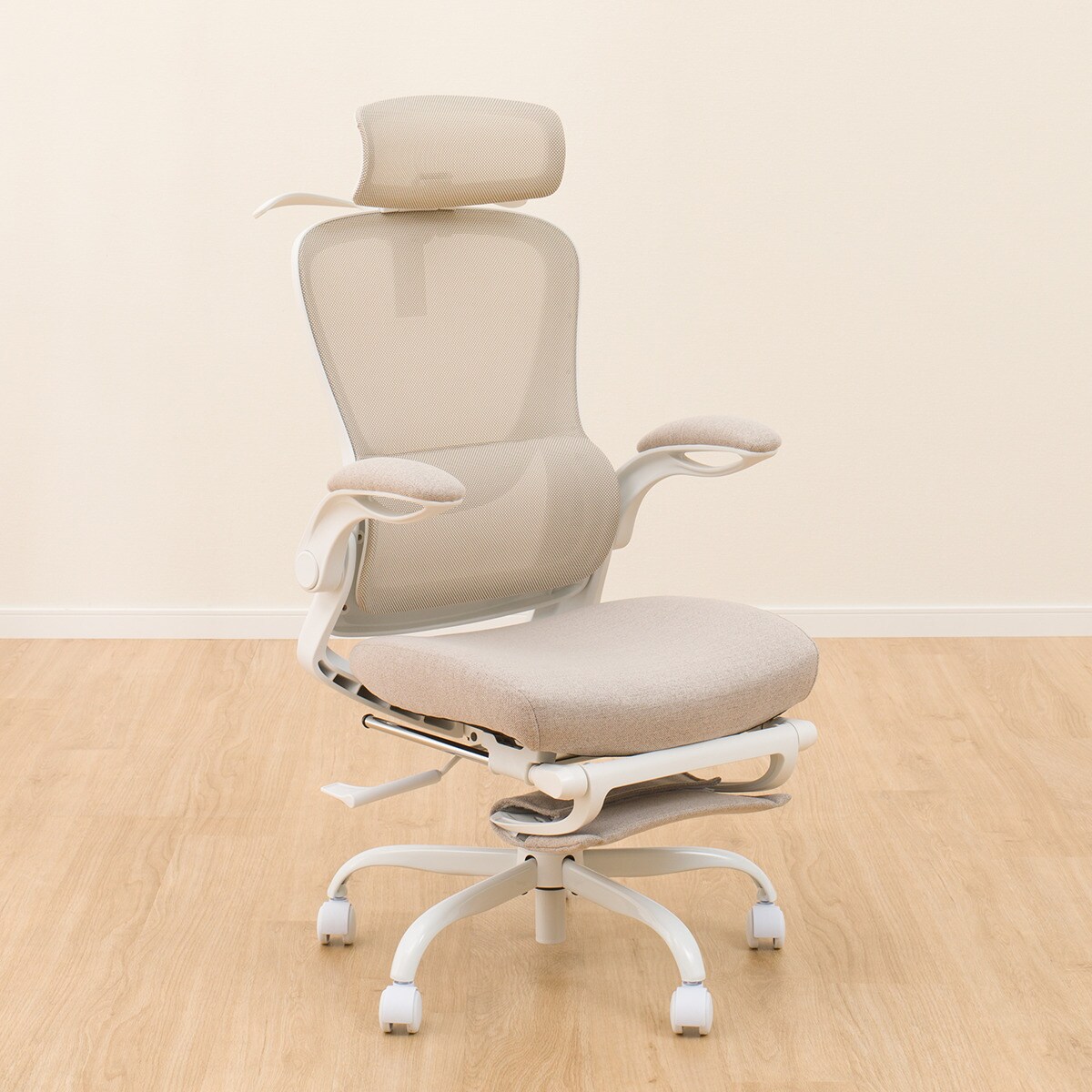 ドイツ製チェア CN104 / New Chair - NICK WHITE