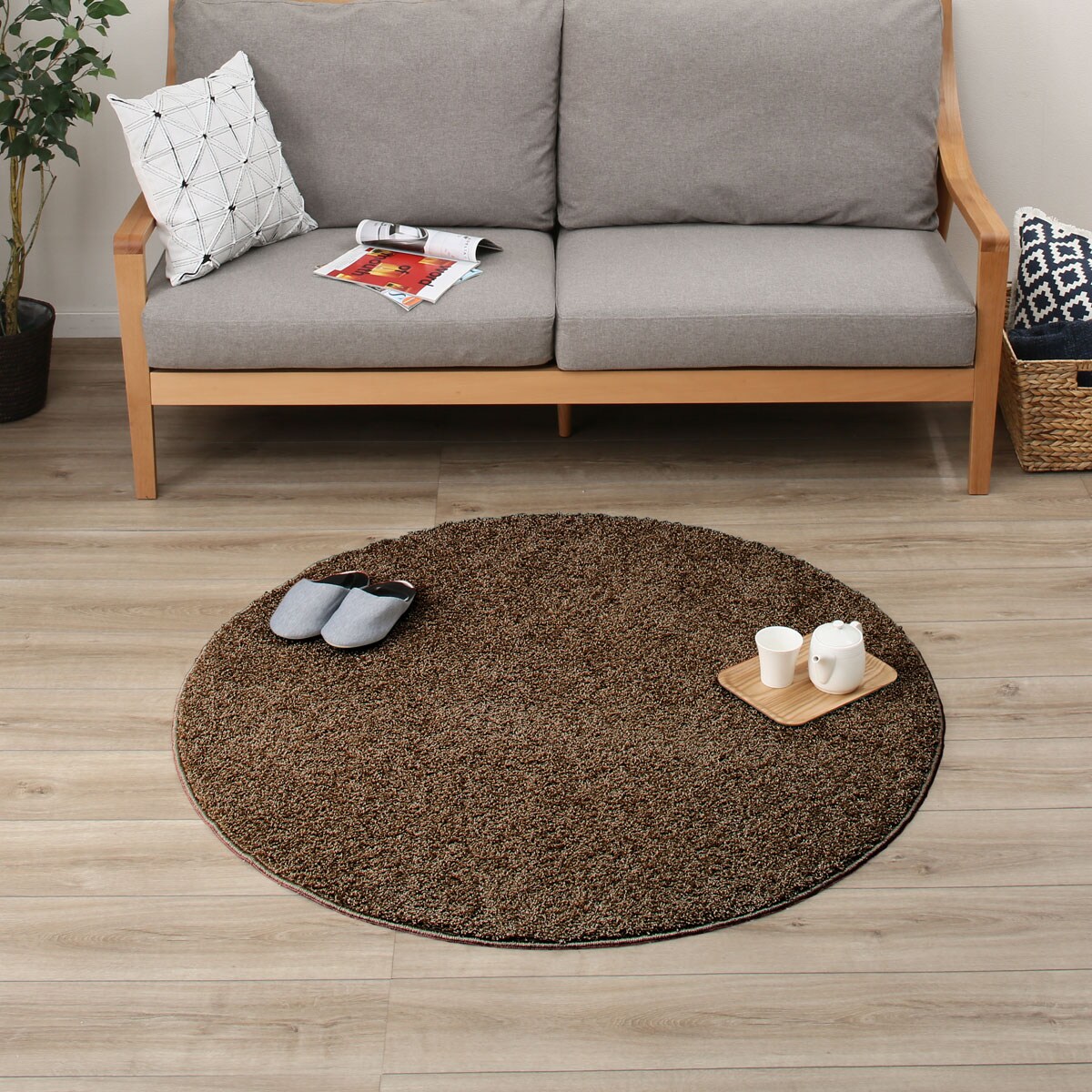 ダニよけ・抗菌防臭・防炎カーペット(エアープラスBR 130cmR) | ニトリ