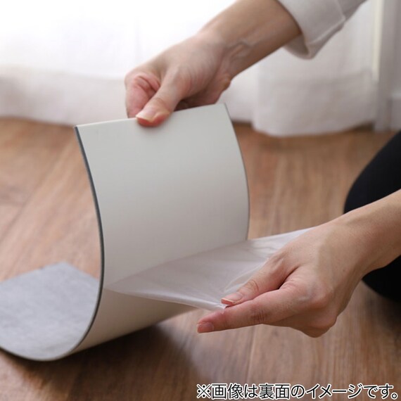 置くだけ吸着ウッド調フロアタイル 24枚セット(ABE WFT01 約2畳分) 7枚目画像