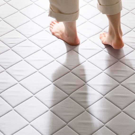 ウレタン入り洗える接触冷感ラグ(NクールSP キカn GY 130X185 TC11) 9枚目画像