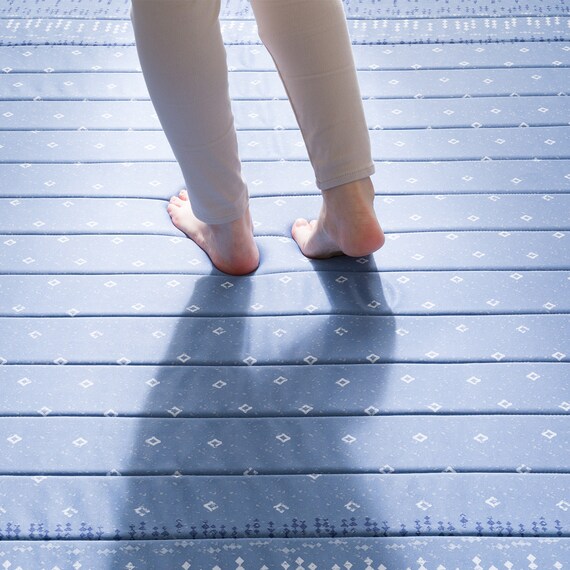 15mmウレタン入り接触冷感ラグ(NクールSPタイル 185X240 MX21) 17枚目画像