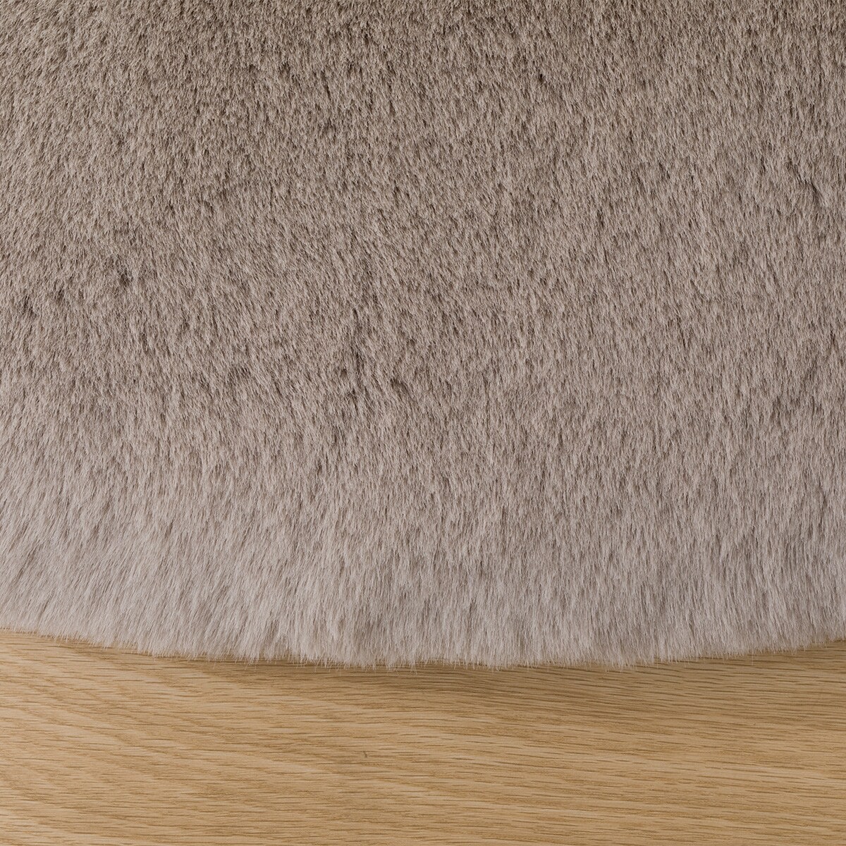 ニトリ　ウサギラグ 160x230cm Amazon｜ニトリ(NITORI) アクセントラグ ウサギラグ3 160X230 LGY US02