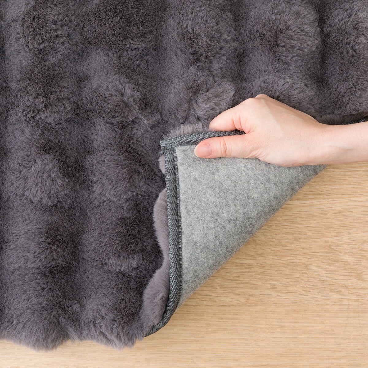 ニトリ　ウサギラグ 160x230cm ニトリ ウサギラグ 160x230cm アクセントラグ(ウサギラグBB