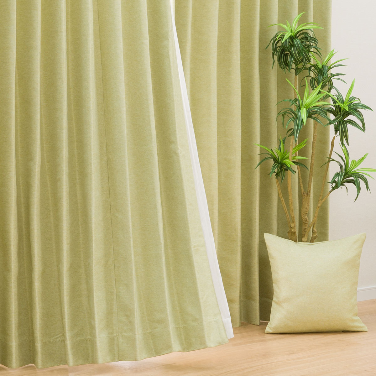 タブスタイルカーテン ウーノ グリーン(幅30-135/丈40-140cm) | ニトリ