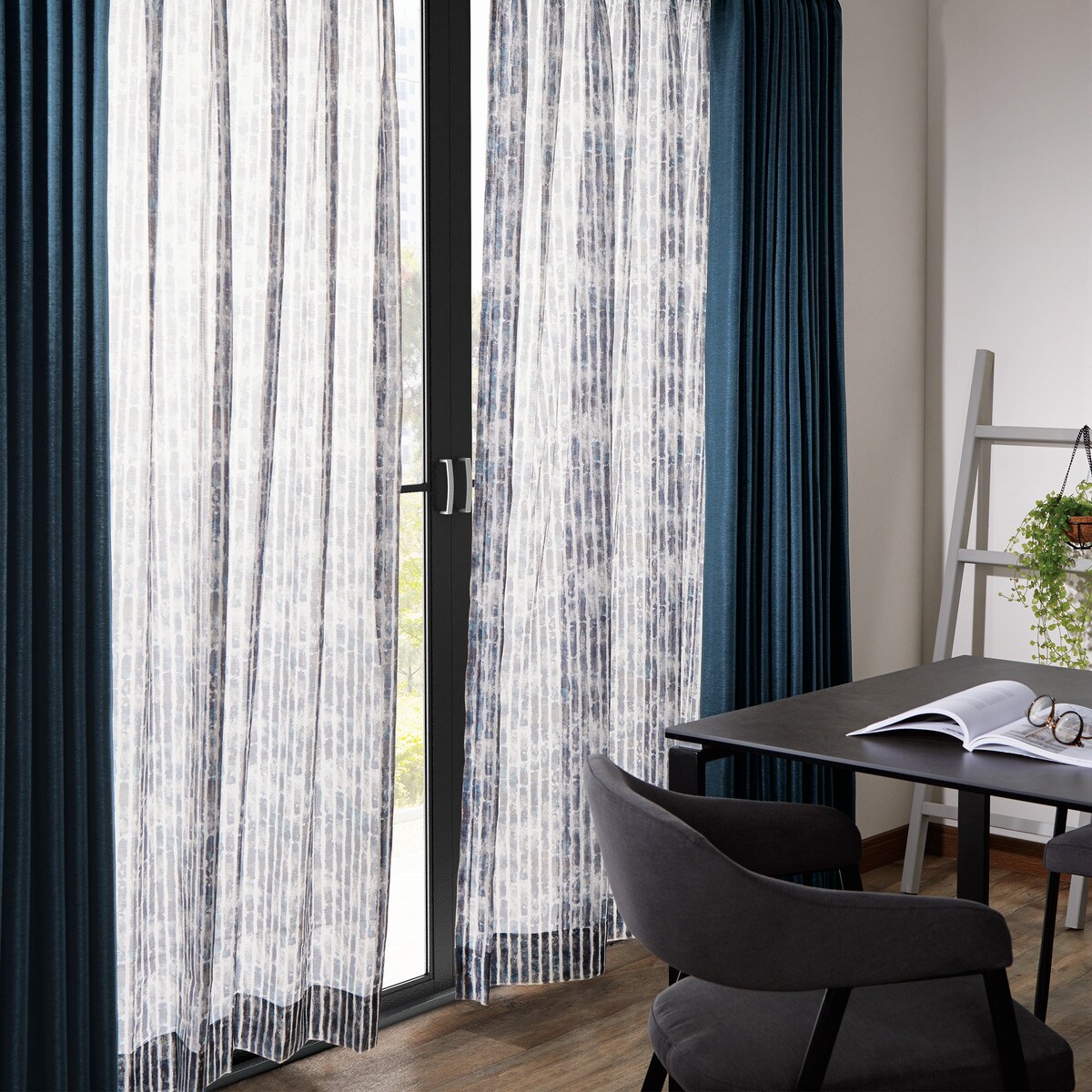 遮光1級・遮熱オーダーカーテン ウーノ ディープブルー 2倍ヒダ(幅-100