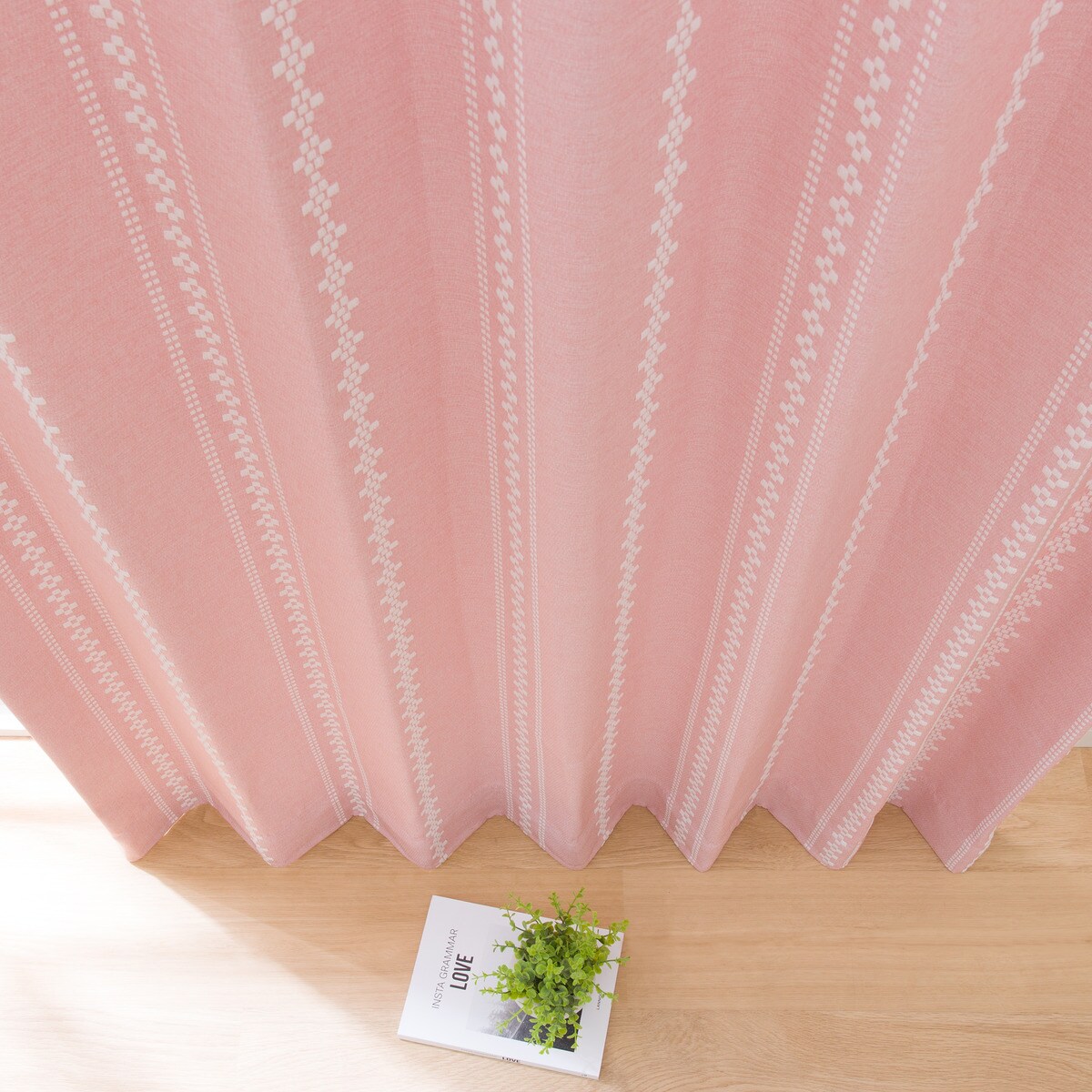 遮光2級・遮熱カーテン(RD032 ローズ 100X200X2) | ニトリネット【公式