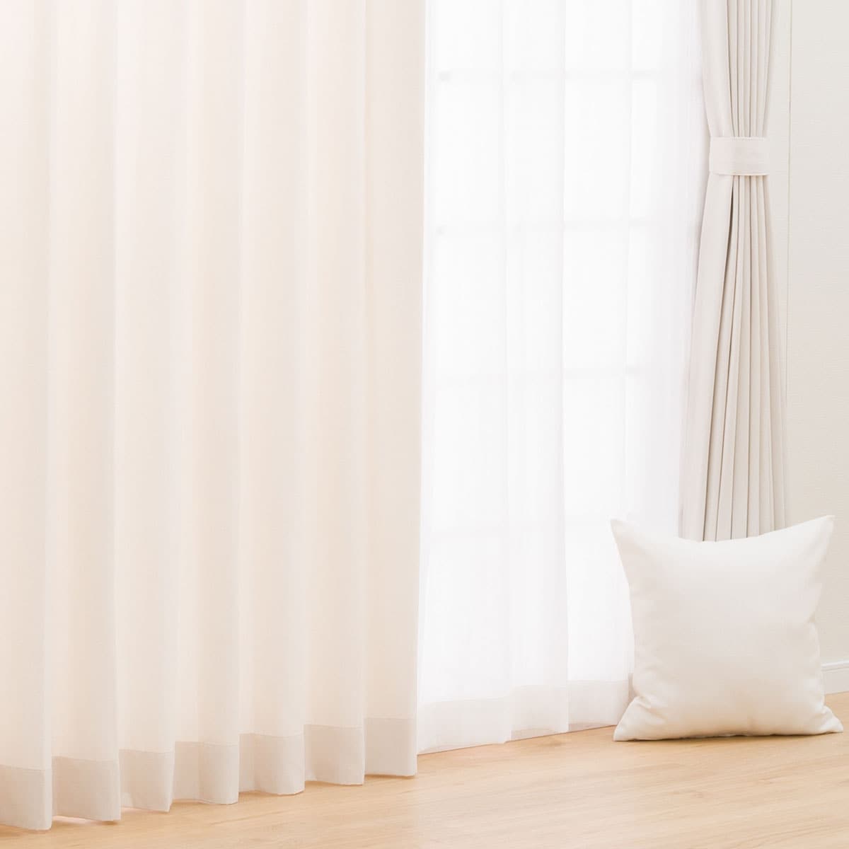 オーダーカーテン リプス ホワイト フラット(幅-135/丈-140cm
