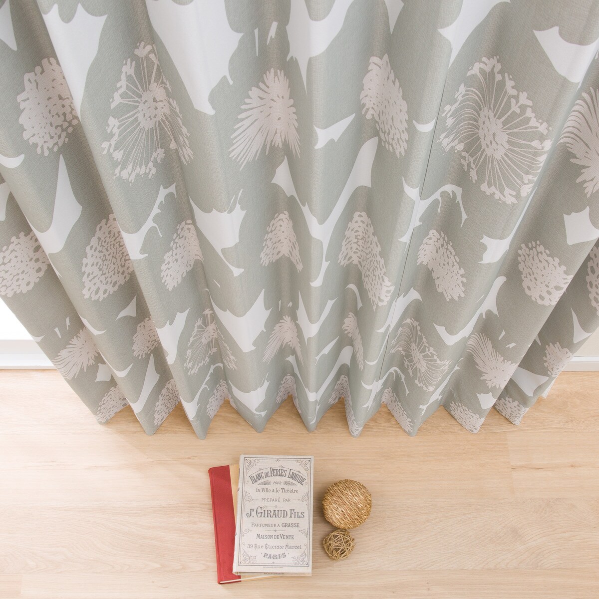 カフェカーテン 2枚セット ニトリ マリアナ2 タッセル付き カフェカーテン 2枚セット ニトリ マリアナ2 タッセル付き