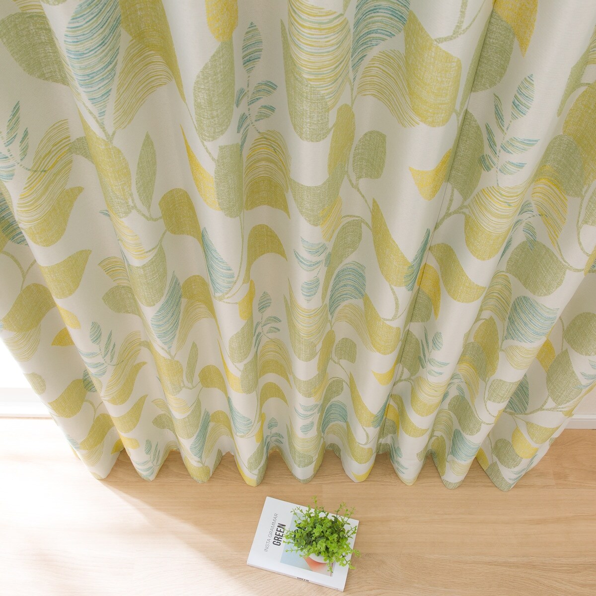 オーダーカーテン ODフェンリル 2倍ヒダ(幅201-300/丈-140cm) | ニトリ