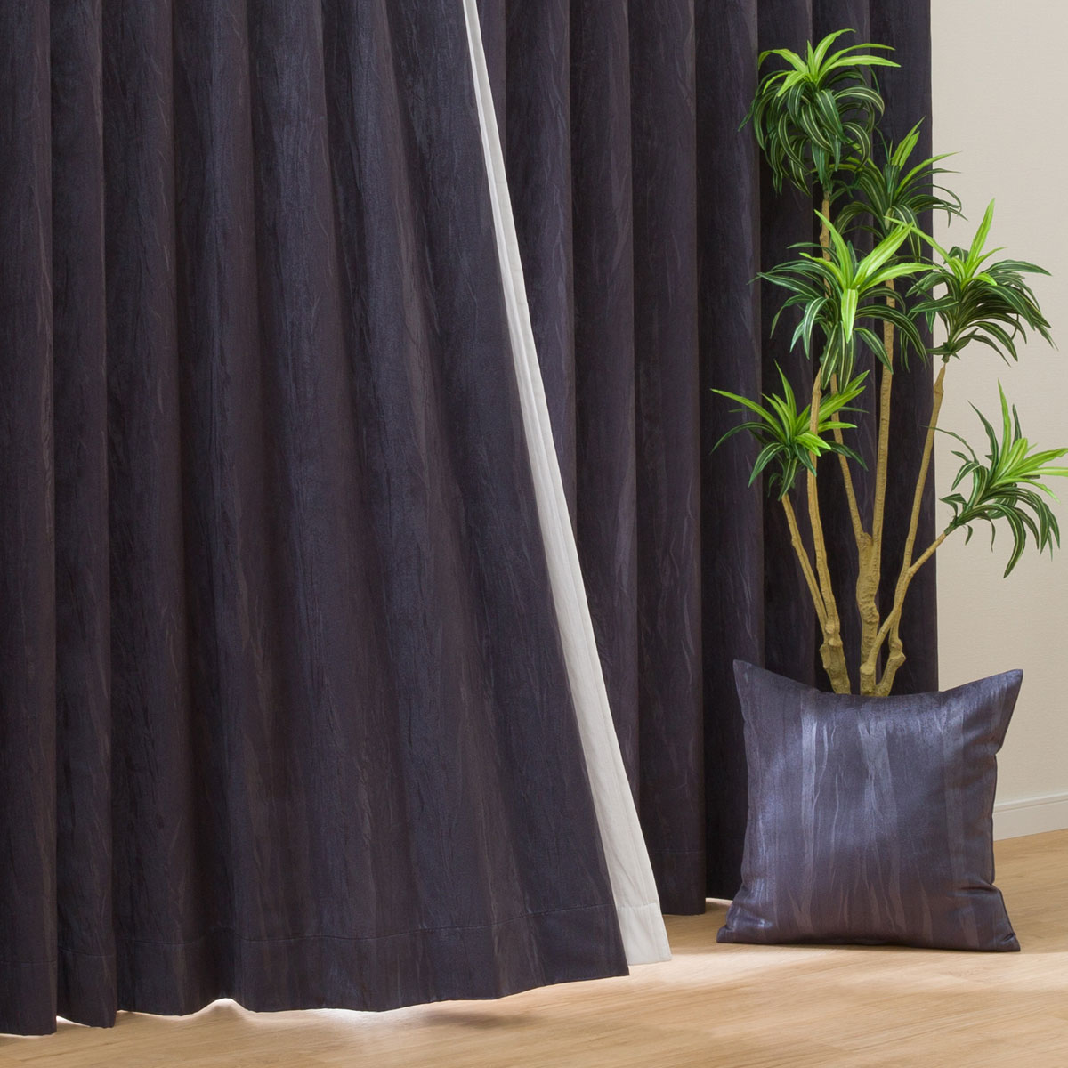 タブスタイルカーテン OD065 ブラック(幅30-135/丈40-140cm) | ニトリ