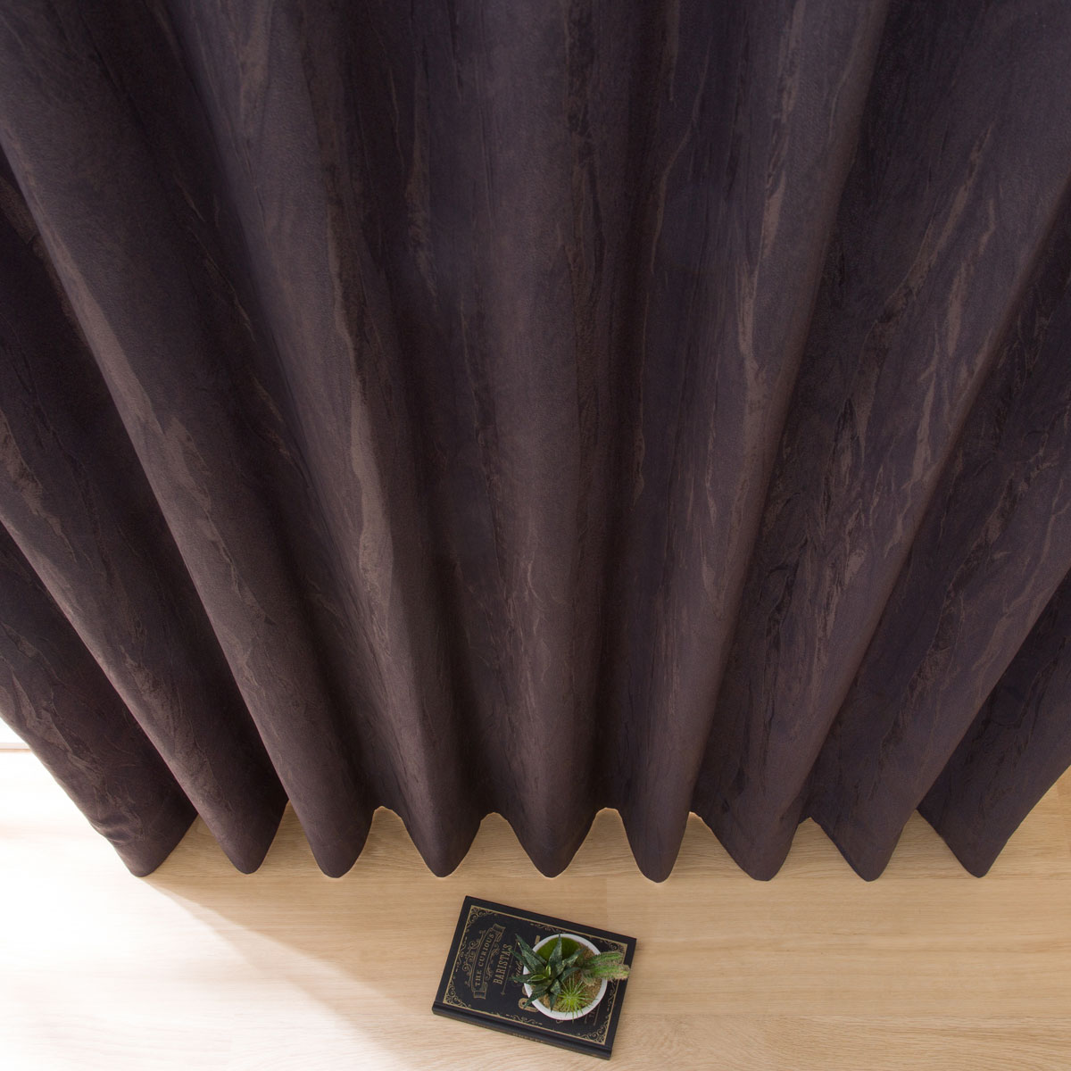 タブスタイルカーテン OD065 ブラック(幅30-135/丈40-140cm) | ニトリ