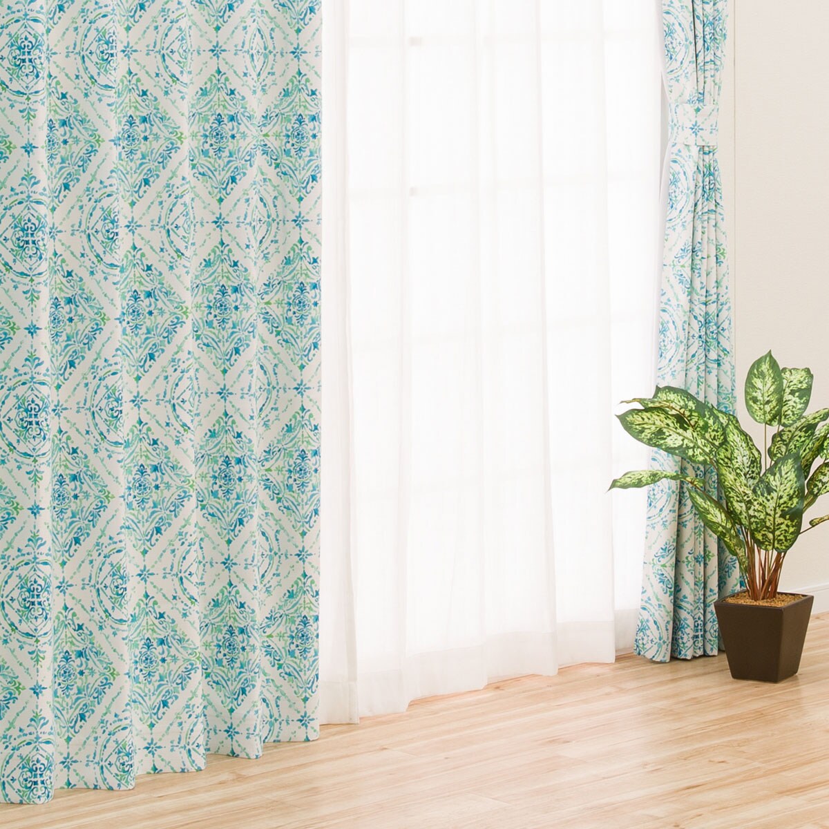 お好みサイズカーテン タイル ターコイズブルー 幅101 0 丈90 170cm 通販 ニトリネット 公式 家具 インテリア通販