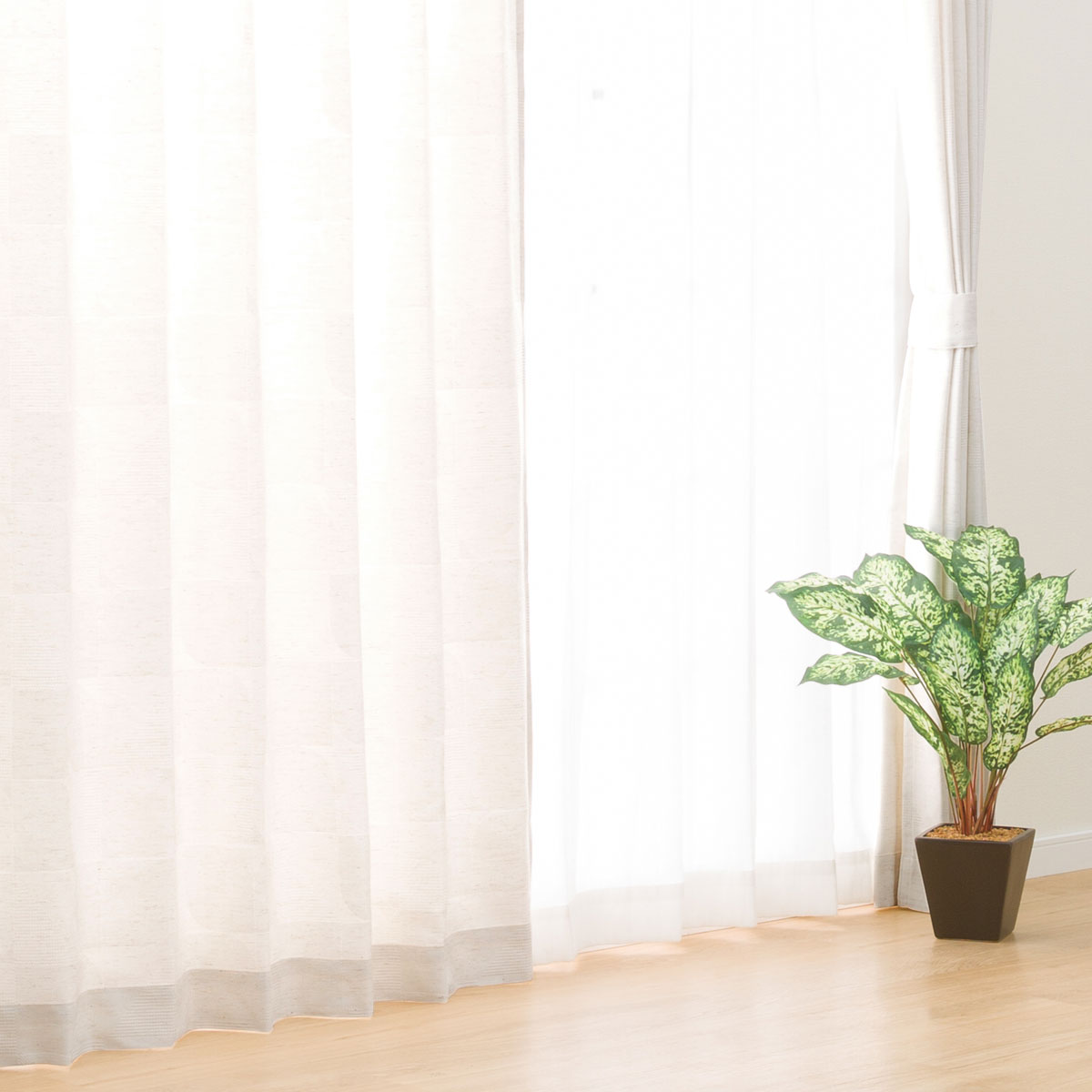 【smile55】ニトリ カーテン 100×200 開封、未開封2点セット smile55】ニトリ カーテン 100×200 開封、未開封2点セット