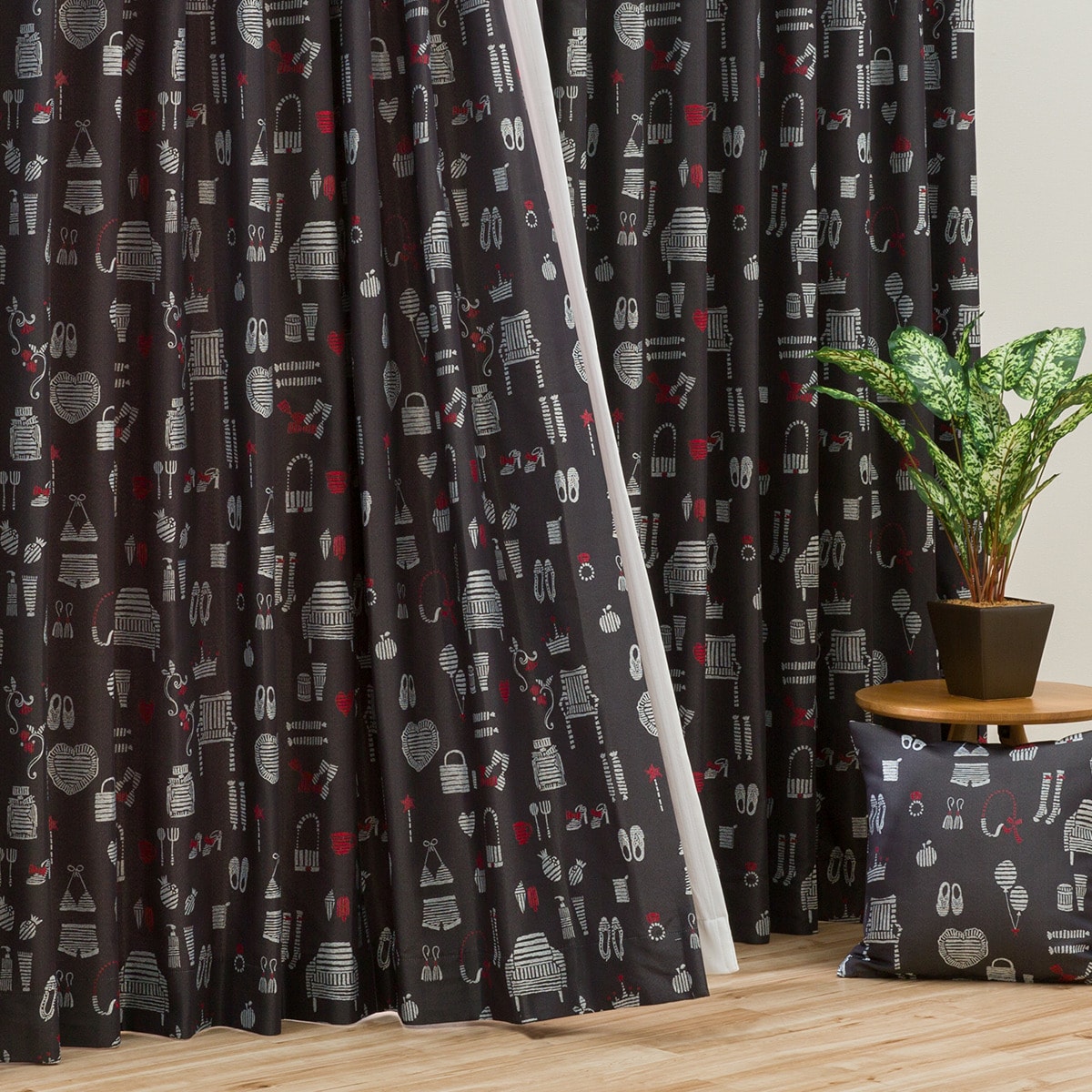 ニトリ カーテン ガーリーBK ニトリ カーテン ガーリーBK ニトリ