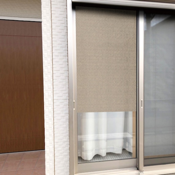 窓に貼る日除け名人 HMM-920112 斜め格子 92X120 1枚目画像