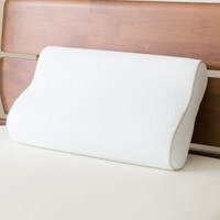 硬くなりにくい波型 低反発まくら