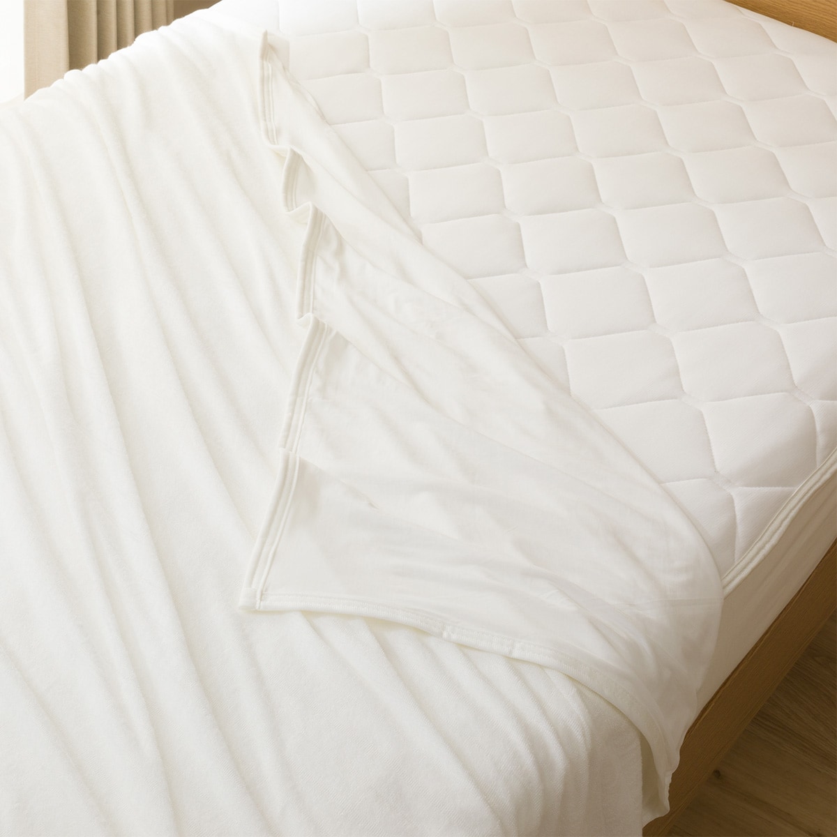 両面使える敷きパッド シングル Nクールspサラモチn S Wh S 通販 ニトリネット 公式 家具 インテリア通販 両面使える敷きパッド シングル Nクールspサラモチn S Wh S 通販 ニトリネット 公式 家具 インテリア通販