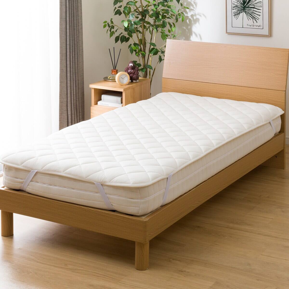 両面使えるベッドパッド＆のびのびマルチすっぽりシーツ3点セット