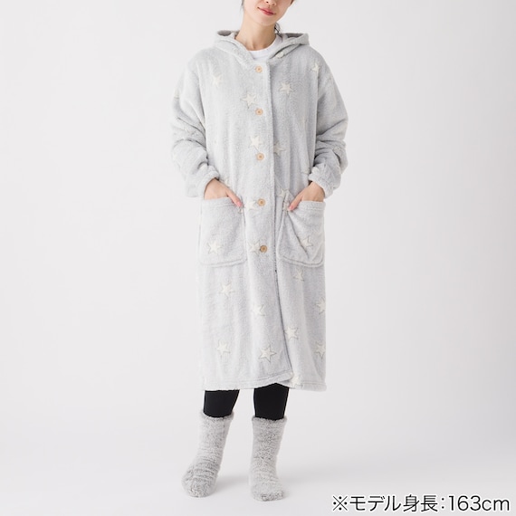 すっぽり収納 フード付き着る毛布 ミドル丈(NウォームSP スター) 3枚目画像