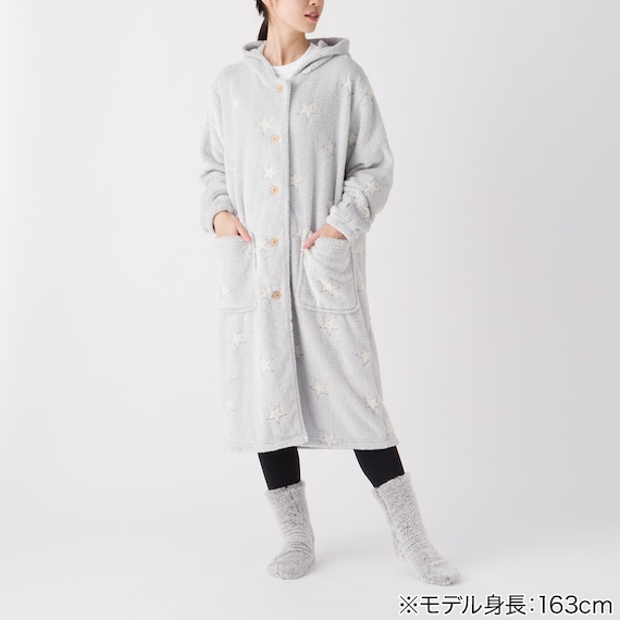 すっぽり収納 フード付き着る毛布 ミドル丈(NウォームSP スター) 6枚目画像