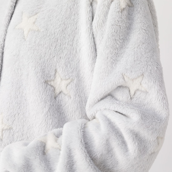 すっぽり収納 フード付き着る毛布 ミドル丈(NウォームSP スター) 11枚目画像