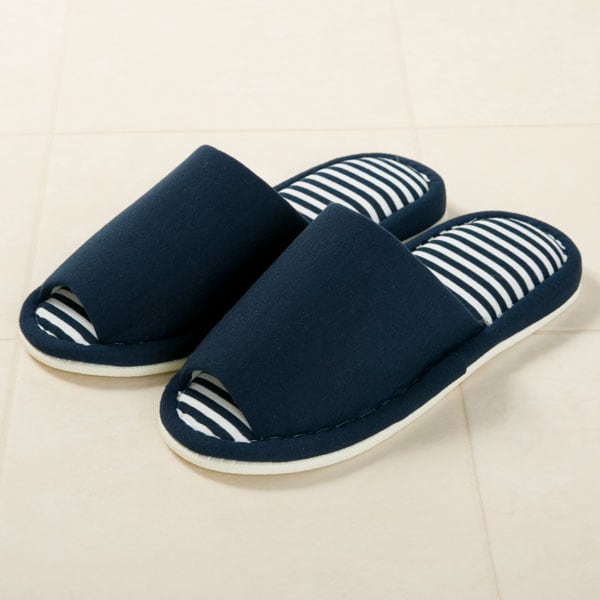 ニトリ O U型便座用洋式トイレ2点セット クローゼ Ouキョウツウ 送料有料 玄関先迄納品 のレビュー 口コミとして参考になる投稿3枚 Roomclip ルームクリップ