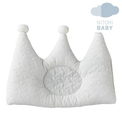 シンプルなデザインで寝具と合わせやすい「ニトリ」