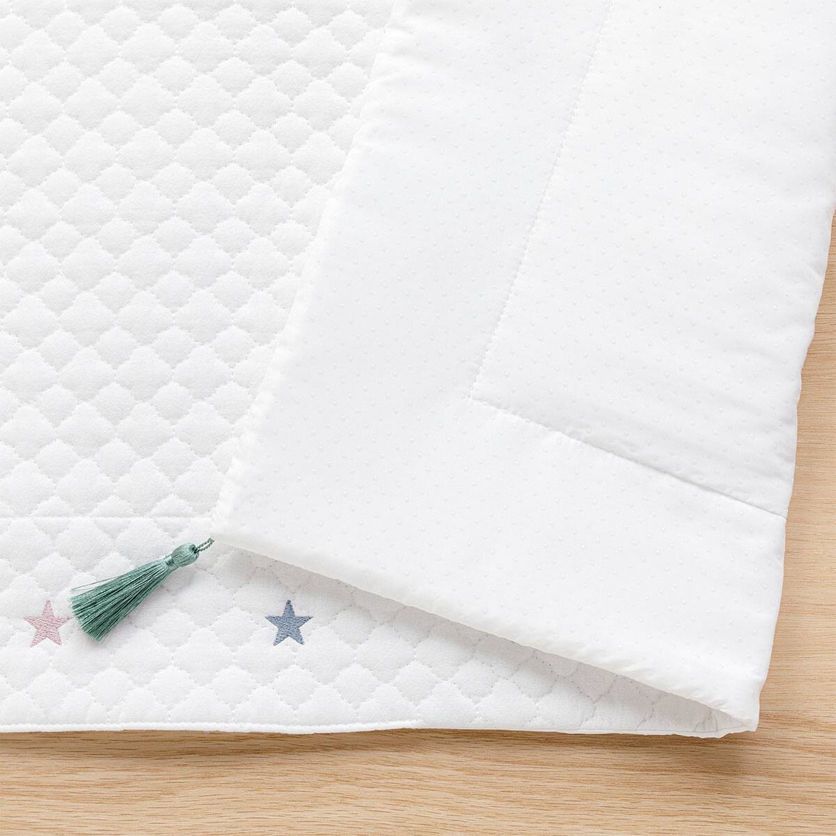 刺繍入りキルティングラグ(IB001 130x180) | ニトリネット【公式