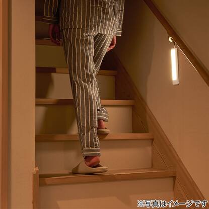 棚付きパイプベッド IVWH 熱さ
