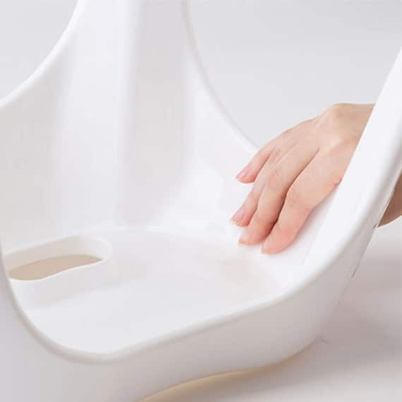 裏面も洗いやすい 抗菌風呂いす ブロウ 高さ35cm(ホワイト) 8枚目画像