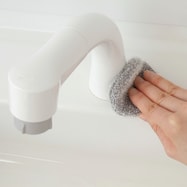 蛇口も洗える洗面台洗いたわし