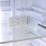 香りでごまかさない消臭剤(冷蔵庫用)