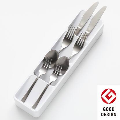 892044401.jpg?ccp=1730545200&  