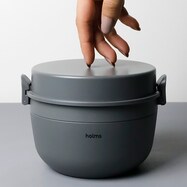 料理を温かいまま持ち運べる、保温ランチジャー