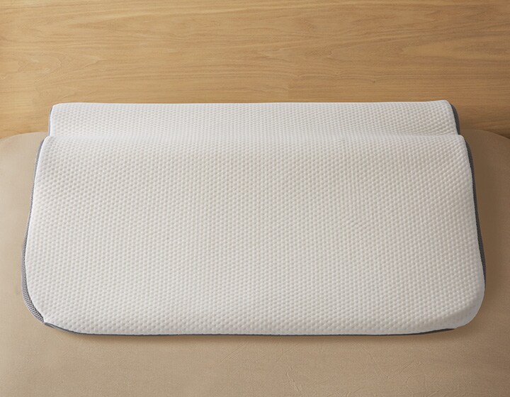 肩・首・背中も支える枕