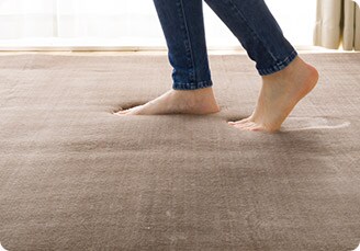 毛足が長く踏み心地がよい。