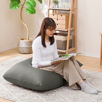 ビーズクッション ウォルク・スモール使用イメージ