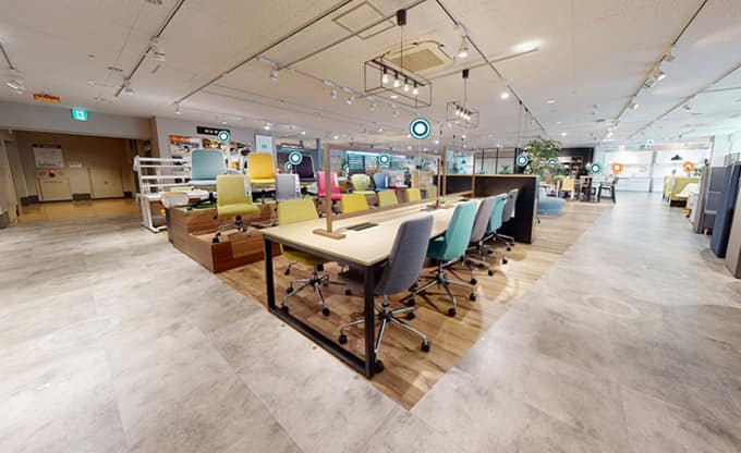 ショールームの店内を全方位360°ウォークスルーにてご覧いただけます。