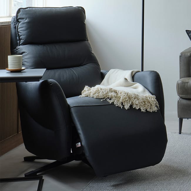美しい佇まいと快適な使い心地。 Living room 02