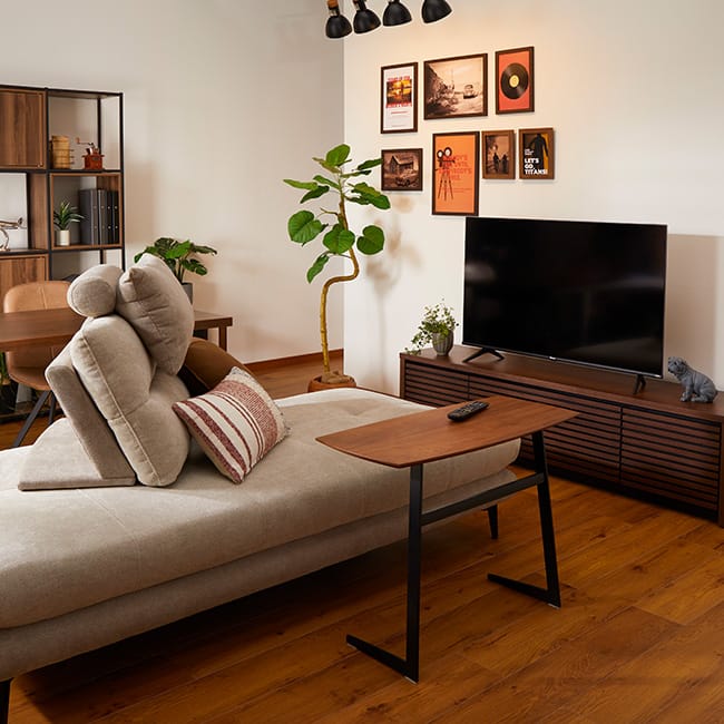 背が動くソファで自分らしさを満喫。 Living room 01