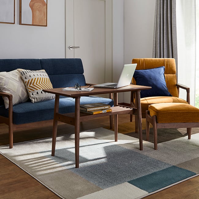 コンパクト家具で住み心地ゆったり。 Living room 01