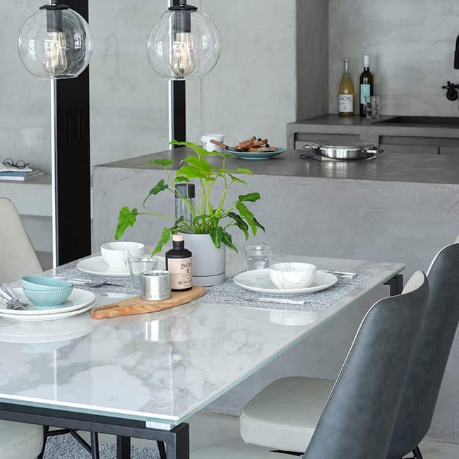掃除がしやすい家具で、楽にキレイに Dining room 02